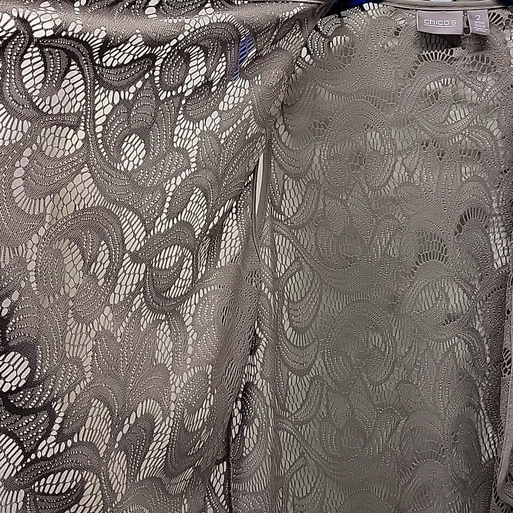 CHICO'S TAUPE CROCHET CUT-OUT ASYMMETRICAL LIGHTWEIGHT VEST - Picture 6 of 13